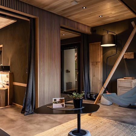 Le Studio Des Pres Verts Suite Design Avec Jacuzzi Privatif Jouey Zewnętrze zdjęcie