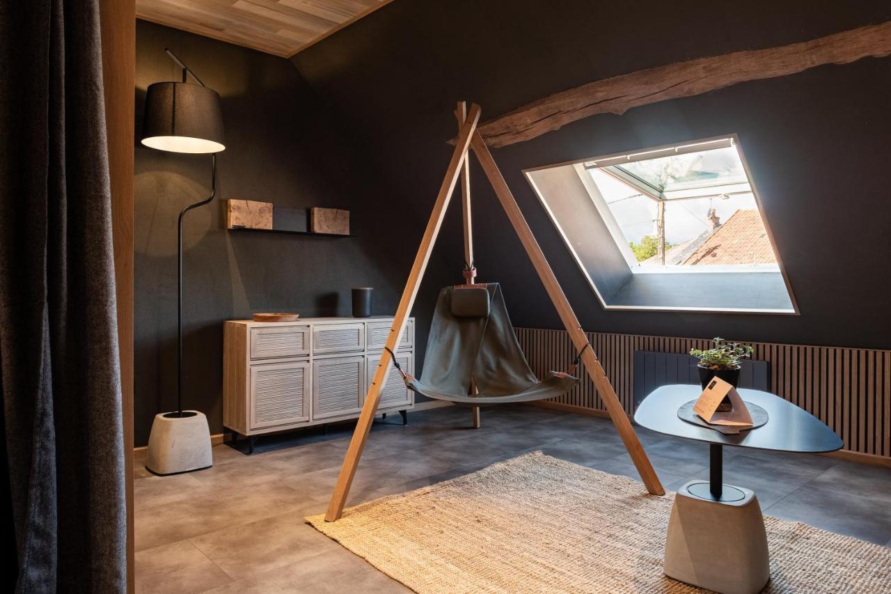 Le Studio Des Pres Verts Suite Design Avec Jacuzzi Privatif Jouey Zewnętrze zdjęcie