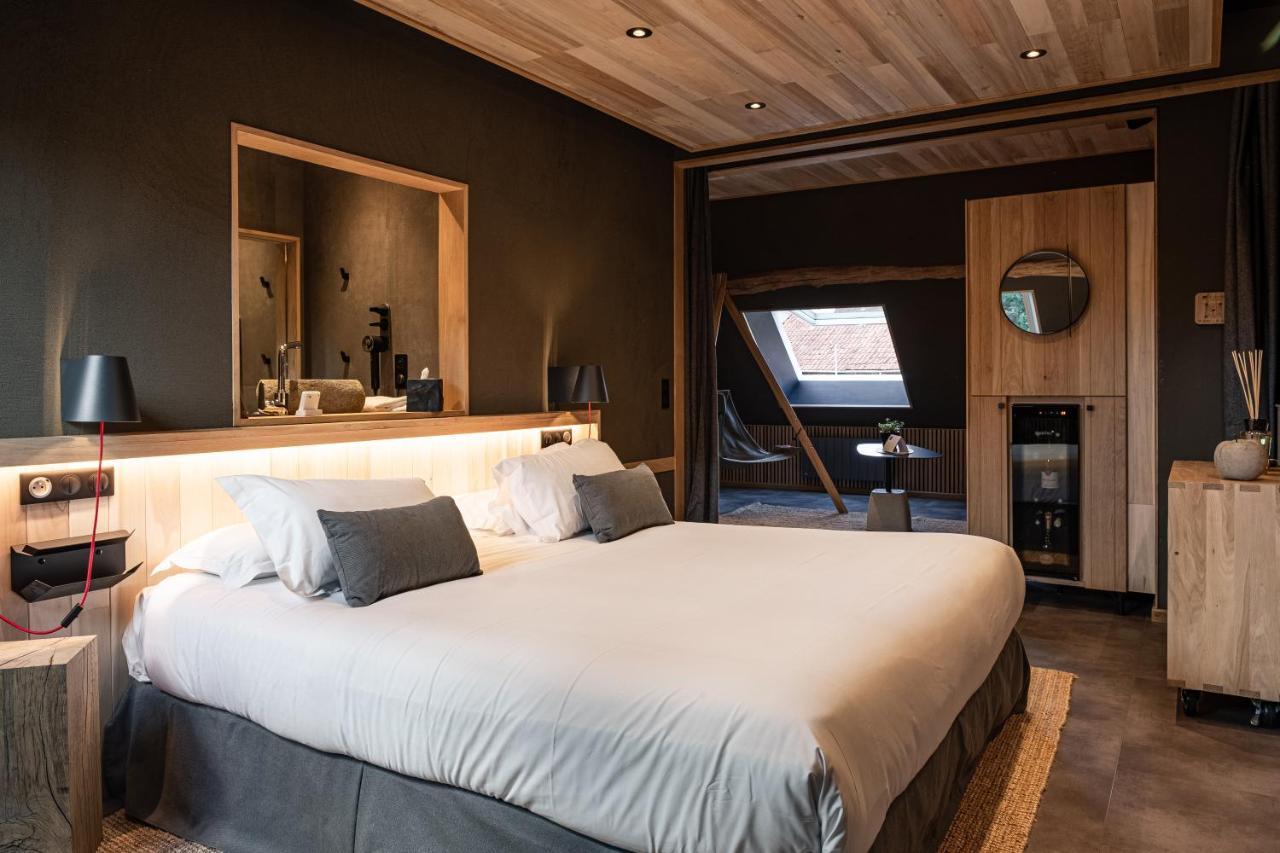 Le Studio Des Pres Verts Suite Design Avec Jacuzzi Privatif Jouey Zewnętrze zdjęcie